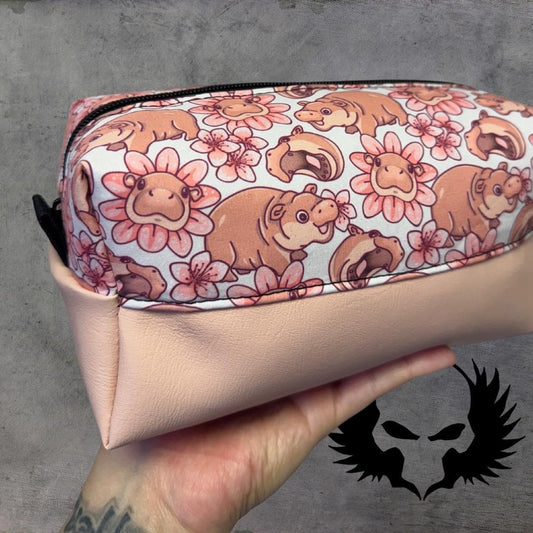 Moo Deng Boxy Bag